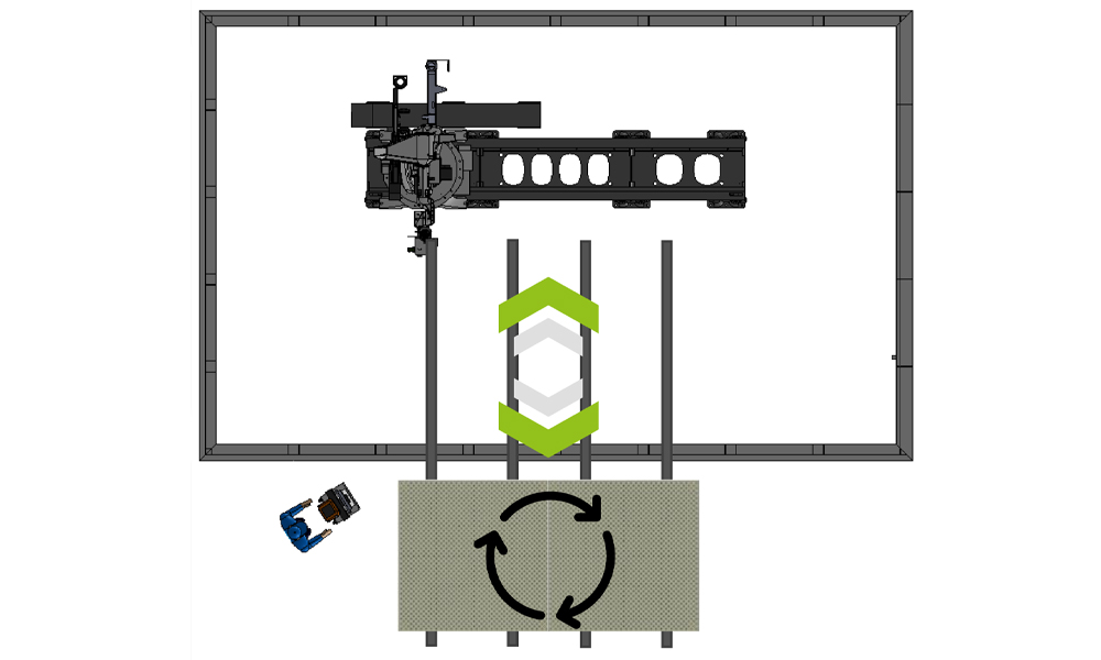 Schematische Darstellung eines Drucksystems mit einem linearen Schienensystem in einem rechteckigen Rahmen. Ein Druckkopf ist auf einer horizontalen Schiene montiert und kann sich entlang der Schiene bewegen. Darunter befindet sich eine rotierende Plattform mit Pfeilen, die eine Bewegung im Uhrzeigersinn anzeigen, umgeben von vertikalen Stangen. Neben dem System befindet sich eine kleine, blaue und schwarze Komponente, die möglicherweise ein Mechanismus oder Werkzeug ist.